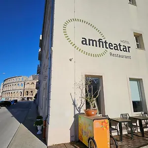 Amfiteatar 3*, Póla Horvátország