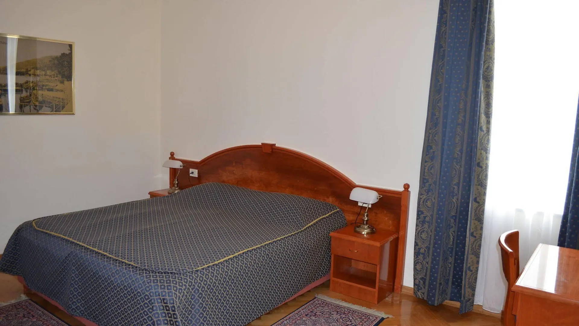 Hotel Galeb Opatija 3*,  Croatia